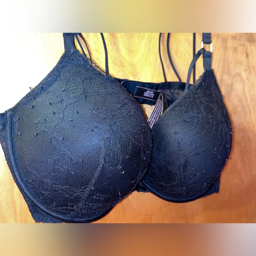 Victorias Secret Bra - Picture 4 of 9